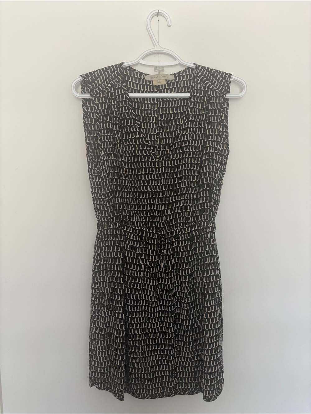 Gerard Darel Black & White Sleeveless Patterned Mini Dress